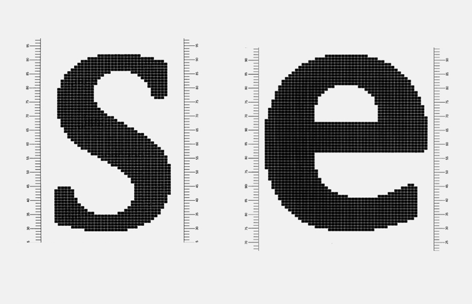 Samples of Demos (serif) and Prax­is (sans serif). The pro­por­tions, size and weight of the two typefaces are har­mon­ised. Mo­scow, Para­Type, 2007. Image via Typejournal.ru.