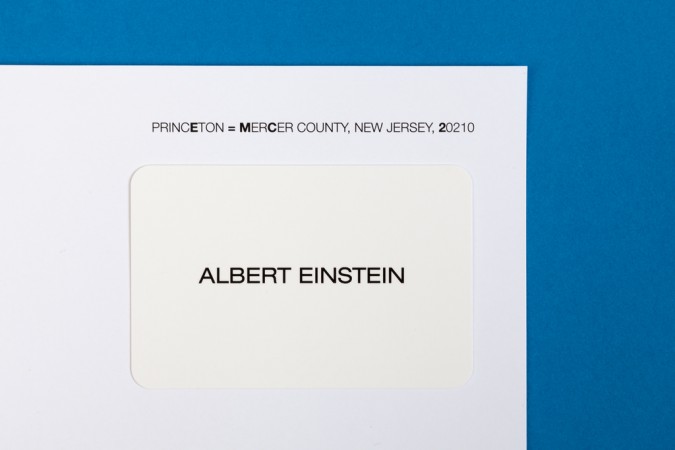 This is the best business card Albert Einstein could wish for | Typeroom.eu